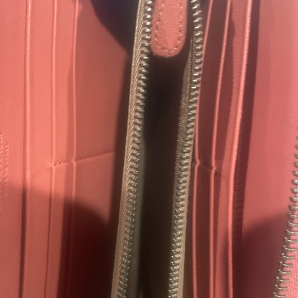 Bottega Veneta Pre-Owned
2000s Intrecciato zipped long wallet - Picture 9 of 10